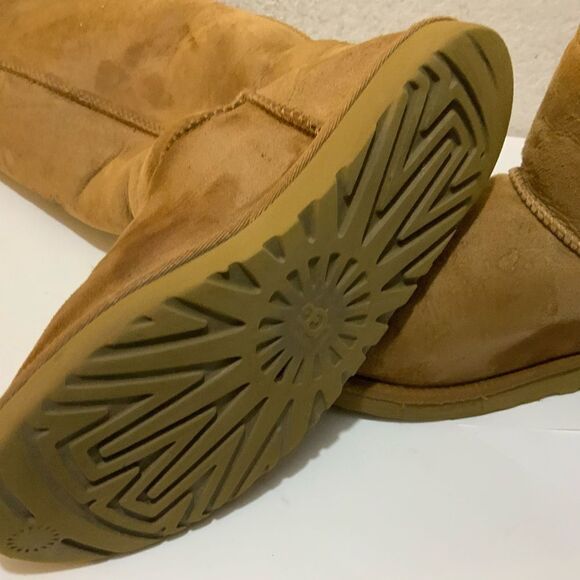 UGG Women's Pull On Sheepskin Warm Classic Tall II Boot, 1016224 - Chestnut 9/40 - Picture 13 of 14